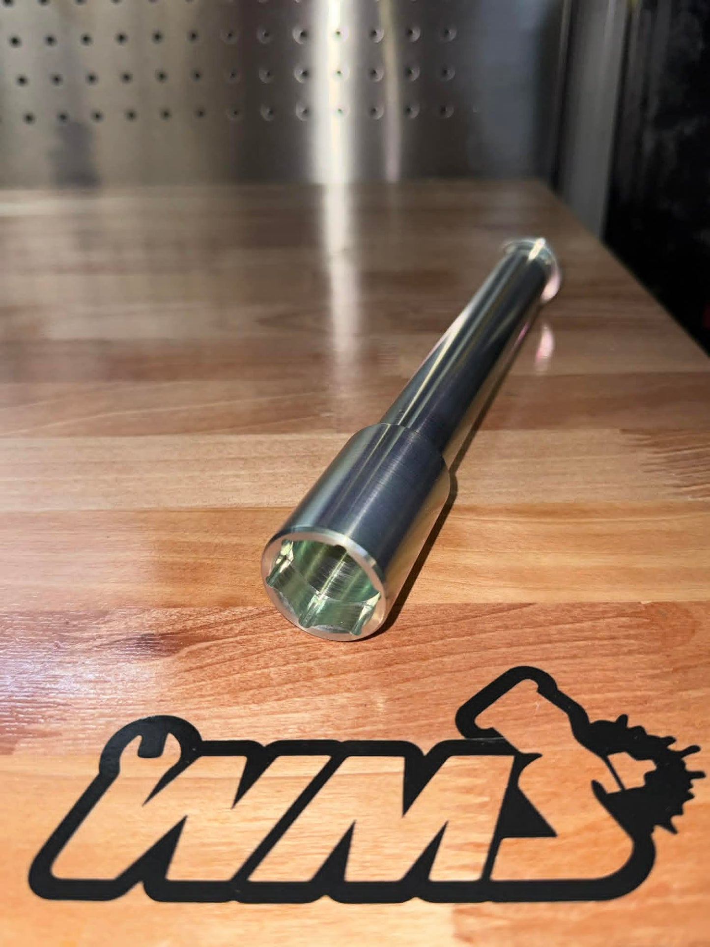 LIGHTWEIGHT FRONT AXLE