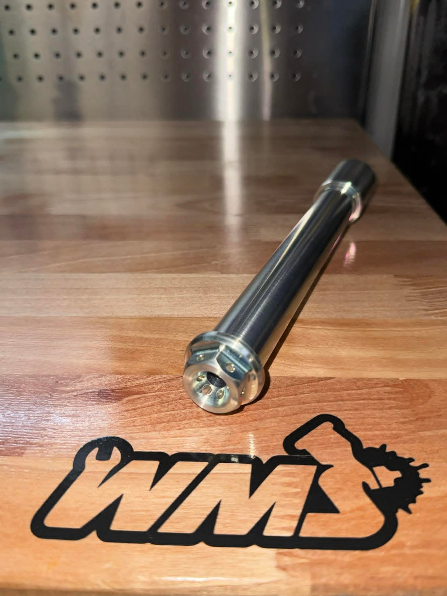 LIGHTWEIGHT FRONT AXLE